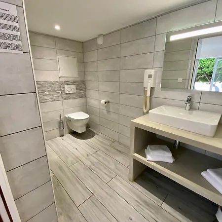 L'ondine Hotel Algajola (Corsica)