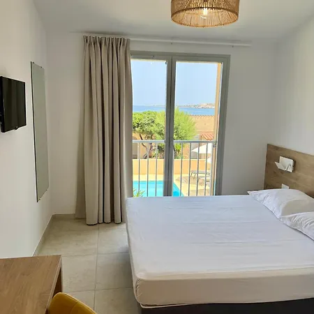 L'ondine Algajola (Corsica)