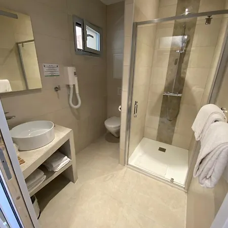 Otel L'ondine 2*