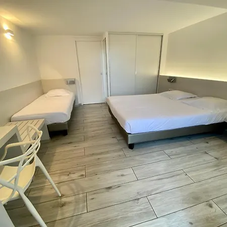 Hotell L'ondine Algajola (Corsica)