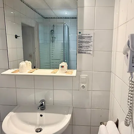 L'ondine Hotel 2*