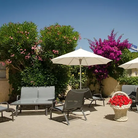 L'ondine Hotell Algajola (Corsica)