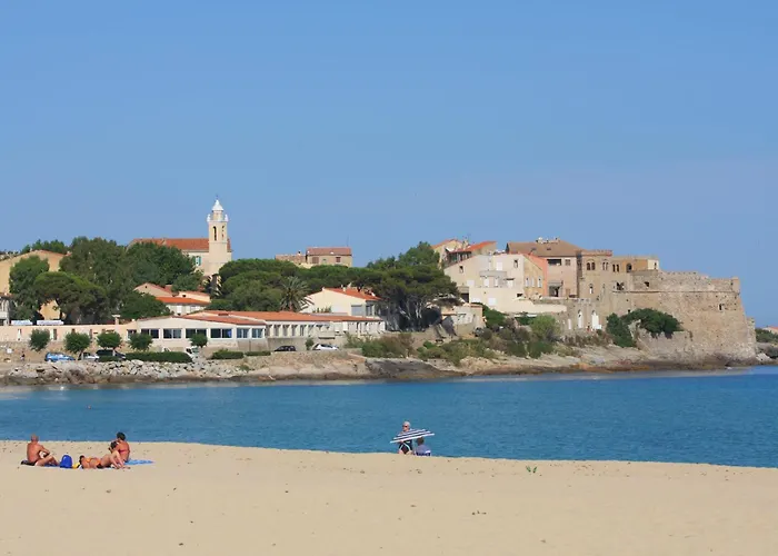 水中精灵酒店 2*