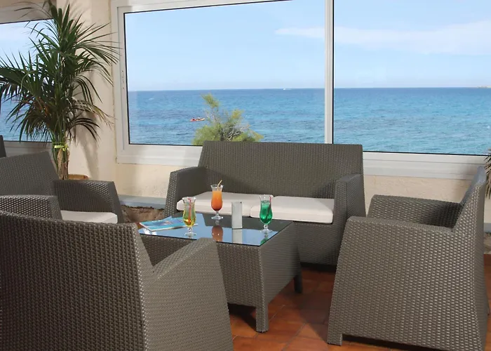 L'ondine 2* Algajola (Corsica)