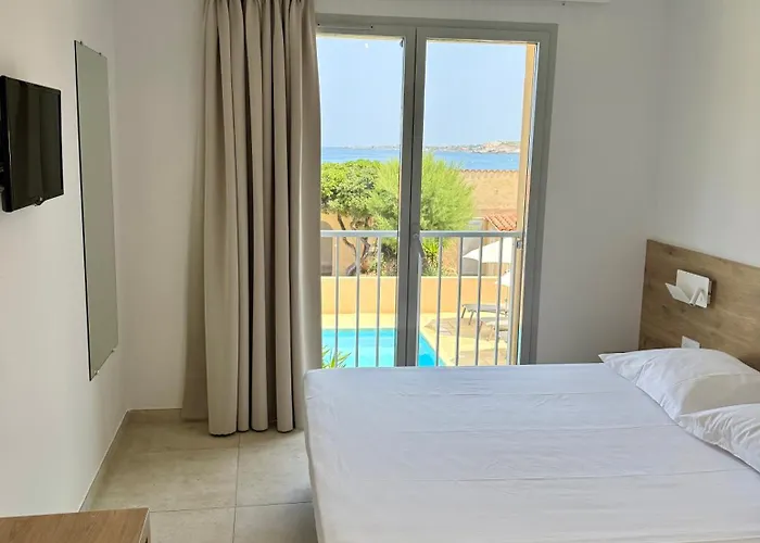 L'ondine Algajola (Corsica)